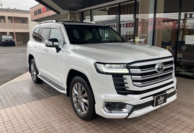 2022 Toyota Land Cruiser ZX 300