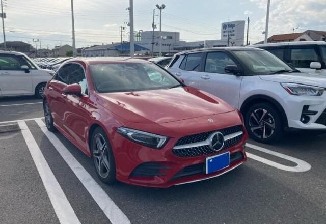 2019 Mercedes-Benz A180