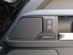 2023 Land Rover Defender 110 X-Dynamic HSE 3.0 — photo 4