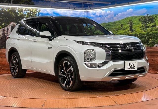 2022 Mitsubishi Outlander PHEV P