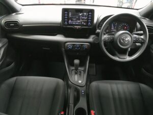 2020 Toyota Yaris X 1.5 — photo 3