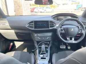 2020 Peugeot 308 GT Blue HDi 1.5 — photo 3