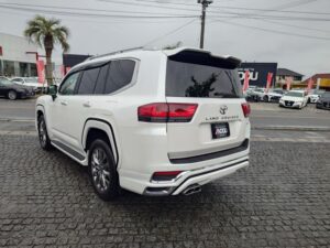 2023 Toyota Land Cruiser ZX 300 Series 3.3 — photo 3