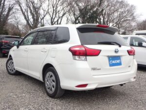 2020 Toyota Fielder Hybrid 1.5 — photo 3