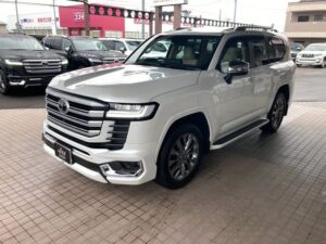 2022 Toyota Land Cruiser ZX 300 Series 3.5L — photo 3