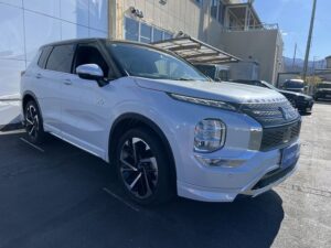 2022 Mitsubishi Outlander PHEV P 2.4 — photo 3