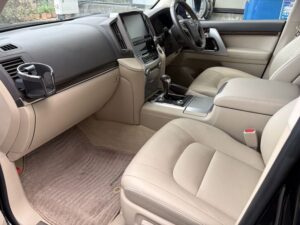 2021 Toyota Land Cruiser ZX V8 4.6 — photo 3