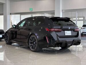2025 BMW M5 Touring Base Grade 4.4 — photo 3