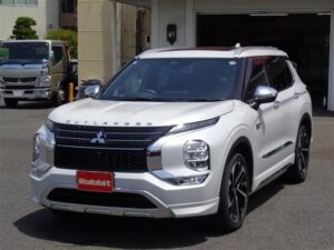 2023 Mitsubishi Outlander PHEV P 2.4 — photo 4