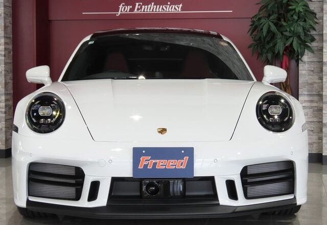 2025 Porsche 911 Carrera