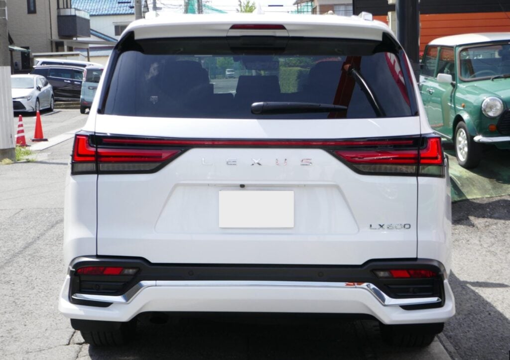 2024 Lexus LX600 3.5L — photo 5 of 7