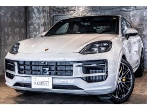 2024 Porsche Cayenne Coupe GTS 4.0