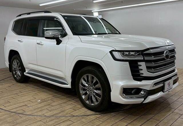 2023 Toyota Land Cruiser ZX 300 Series