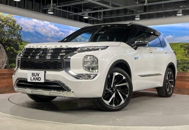 2022 Mitsubishi Outlander PHEV P