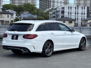 2020 Mercedes-Benz C220d Wagon AMG Line 2.0 — photo 4