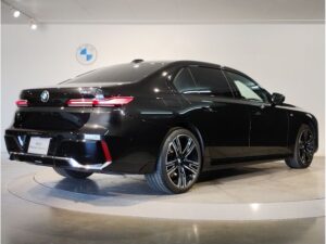 2023 BMW 740i M Sport 3.0 — photo 4