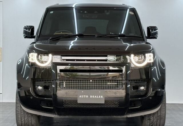 2022 Landrover Defender 110X -Dynamic HSE
