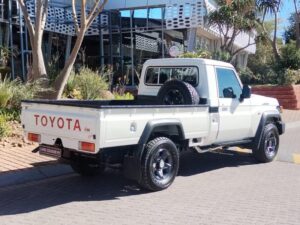 2026 Toyota Land Cruiser GDJ79 Single Cab 4.2D — photo 3