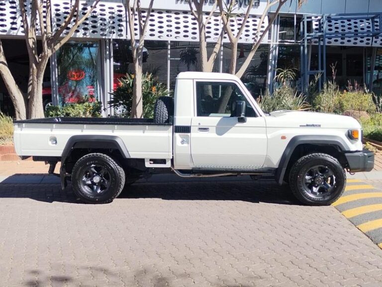 2026 Toyota Land Cruiser GDJ79 Single Cab 4.2D — photo 5