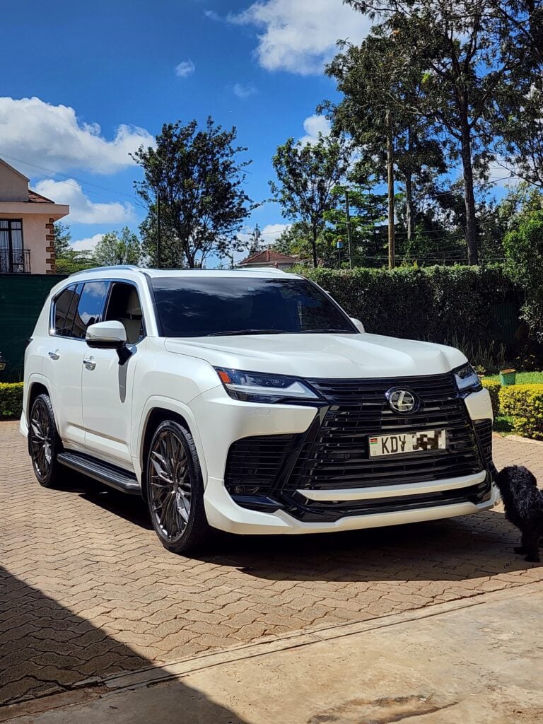 2023 Lexus LX600