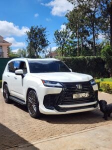 2023 Lexus LX600 3.5L — photo 3