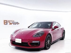 2022 Porsche Panamera GTS 4.0 — photo 2