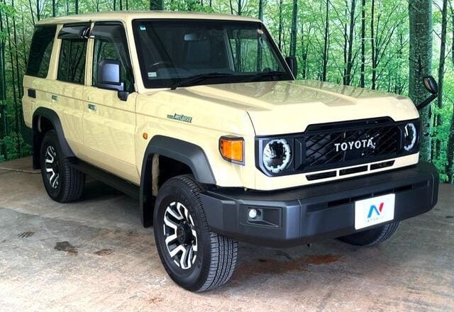 2025 Toyota Land Cruiser 76