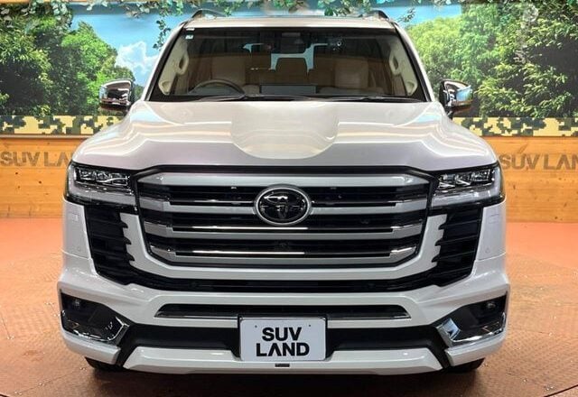 2023 Toyota Land Cruiser ZX 300