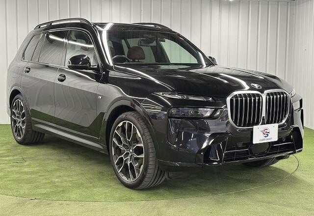 2023 BMW X7