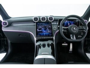 2025 Mercedes-Benz GLC220d 4MATIC AMG Line 2.0 — photo 3