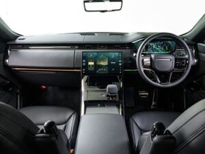 2025 Range Rover Sport Dynamic SE P550e 3.0 — photo 2