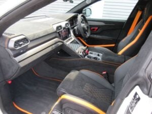 2023 Lamborghini Urus Performante 4.0 — photo 3