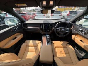 2021 Volvo XC60 B5 Inscription AWD 2.0 — photo 3