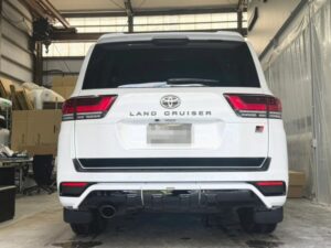 2023 Toyota Land Cruiser ZX 300 Series 3.5L — photo 2