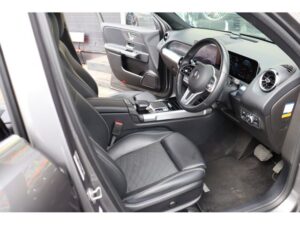 2020 Mercedes-Benz GLB200d 2.0 — photo 3
