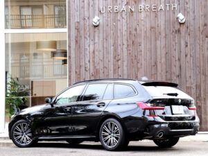 2020 BMW 320d xDrive Touring M-Sport 2.0 — photo 3