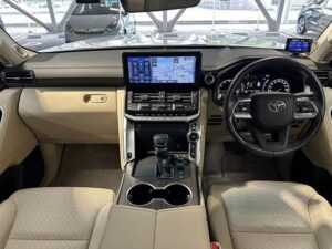 2023 Toyota Land Cruiser ZX 300 Series 3.5L — photo 2