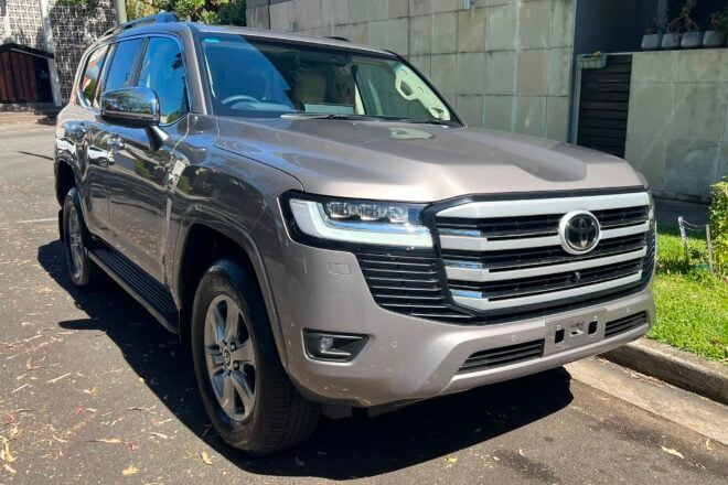 2025 Toyota Land Cruiser 300 Series Sahara