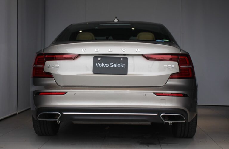2019 Volvo S60 T5 Inscription 2.0 — photo 4