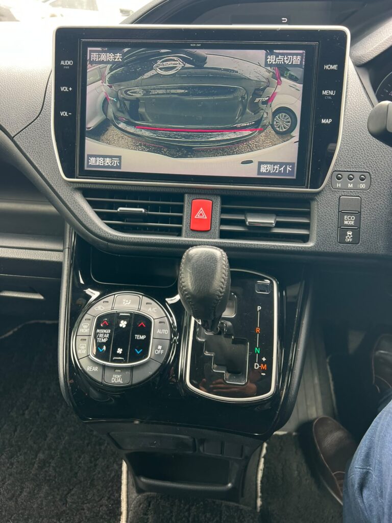 2019 Toyota Noah WXB 2.0 — photo 9