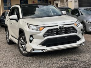 2020 Toyota RAV4 Limited AWD 2.0 — photo 1