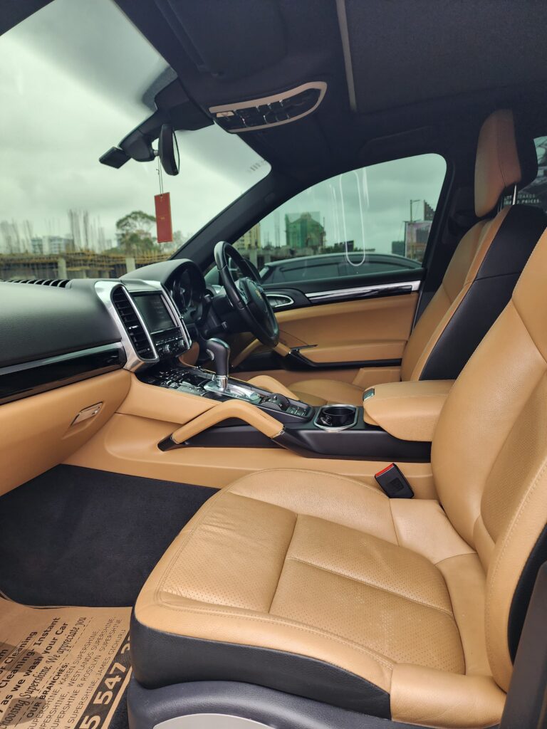 2014 Porsche Cayenne 3.6L Local Assembly — photo 4