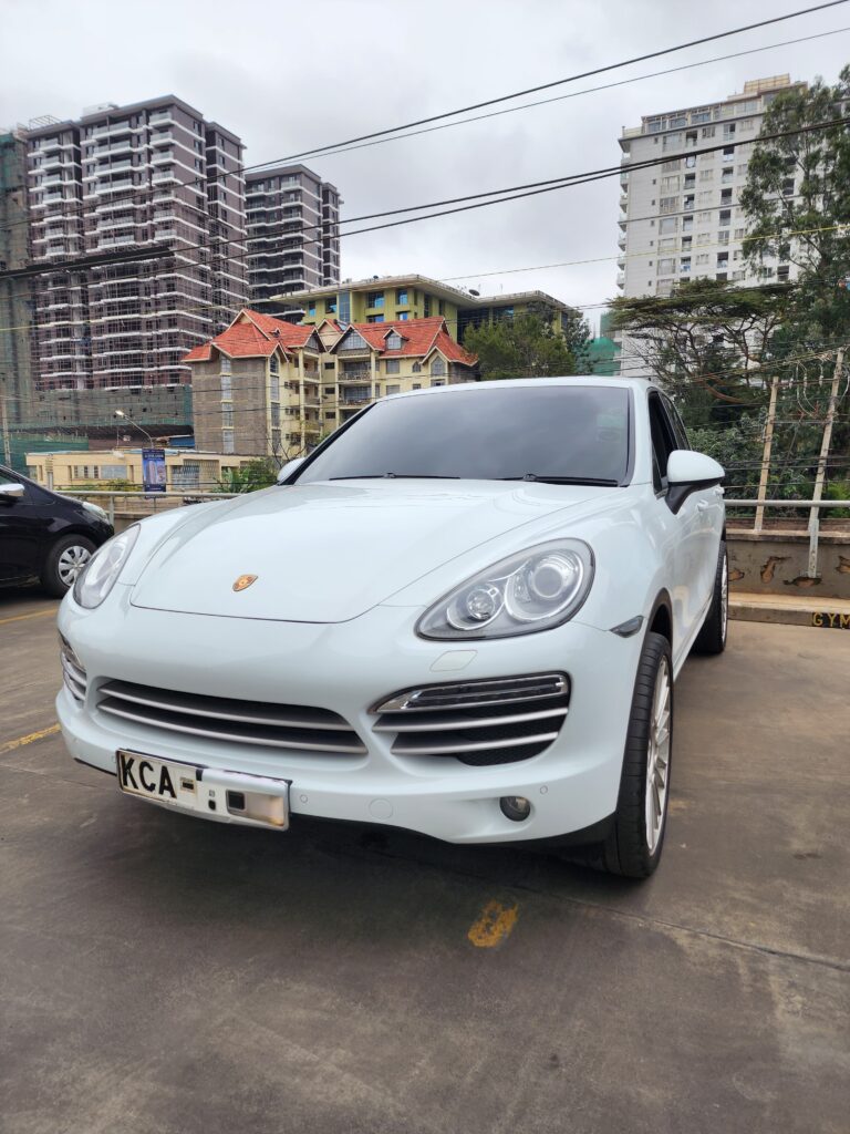2014 Porsche Cayenne 3.6L Local Assembly — photo 5