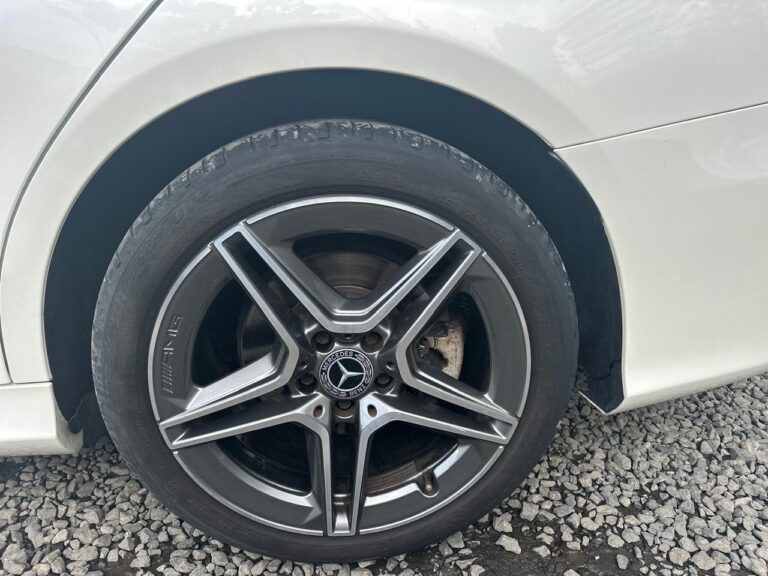 2019 Mercedes-Benz C200 Laureus Edition AMG Line 1.5 — photo 9