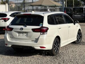 2018 Toyota Fielder WXB Hybrid 1.5 — photo 4