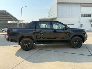 2026 Toyota Hilux Travo Overland Plus 2.8L Diesel 4X4 — photo 3