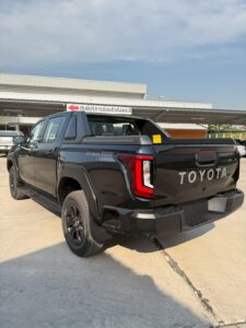 2026 Toyota Hilux Travo Overland Plus 2.8L Diesel 4X4 — photo 4