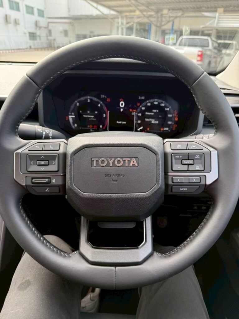2026 Toyota Hilux Travo Overland Plus 2.8L Diesel 4X4 — photo 8