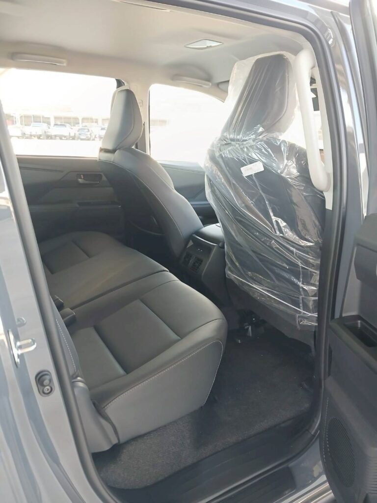 2026 Toyota Hilux Travo Overland Plus 2.8L Diesel 4X4 — photo 7