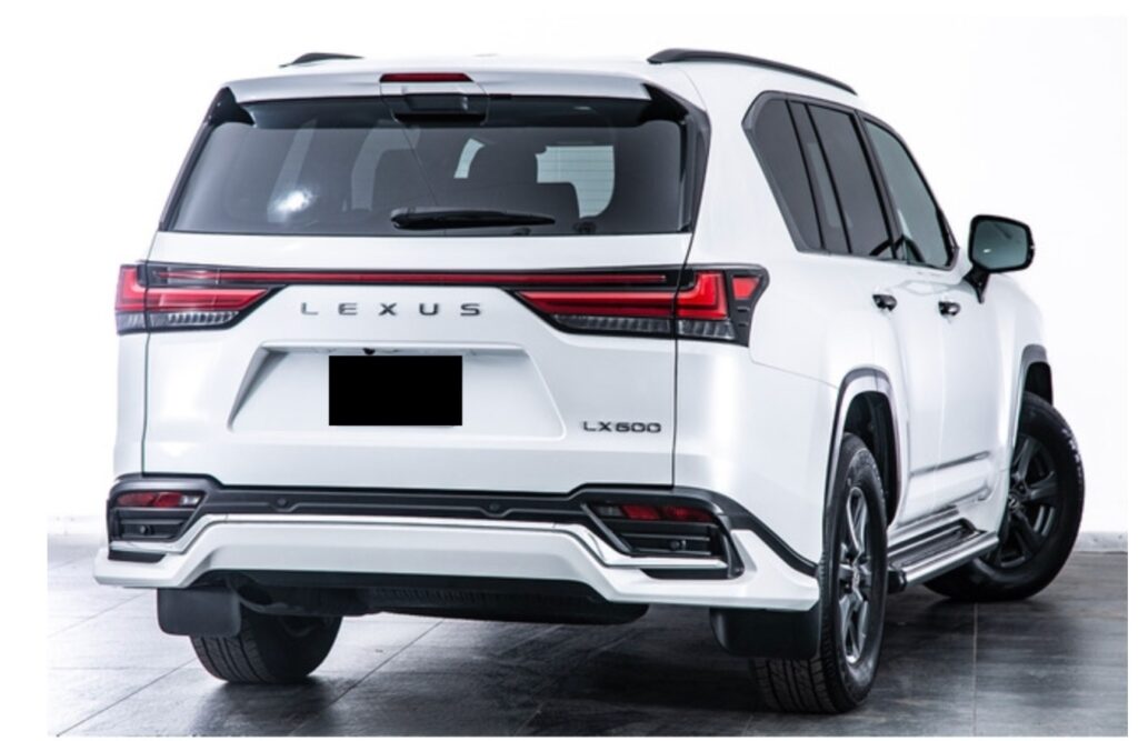 2024 Lexus LX600 3.5L — photo 4 of 5